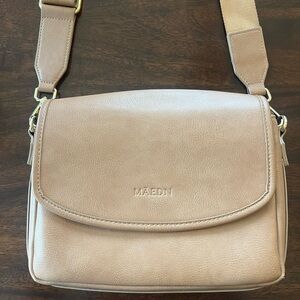 Māedn EverydayCrossbody Bag